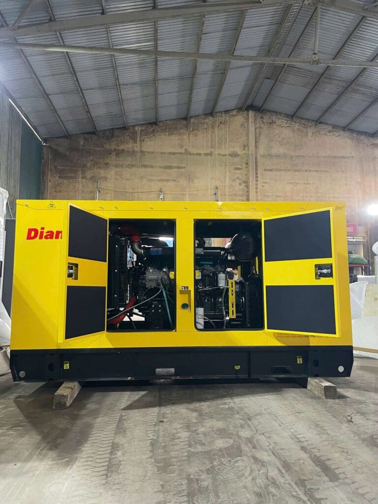 Top Máy Phát Điện Công Nghiệp Cho Siêu Thị Công Suất Lớn